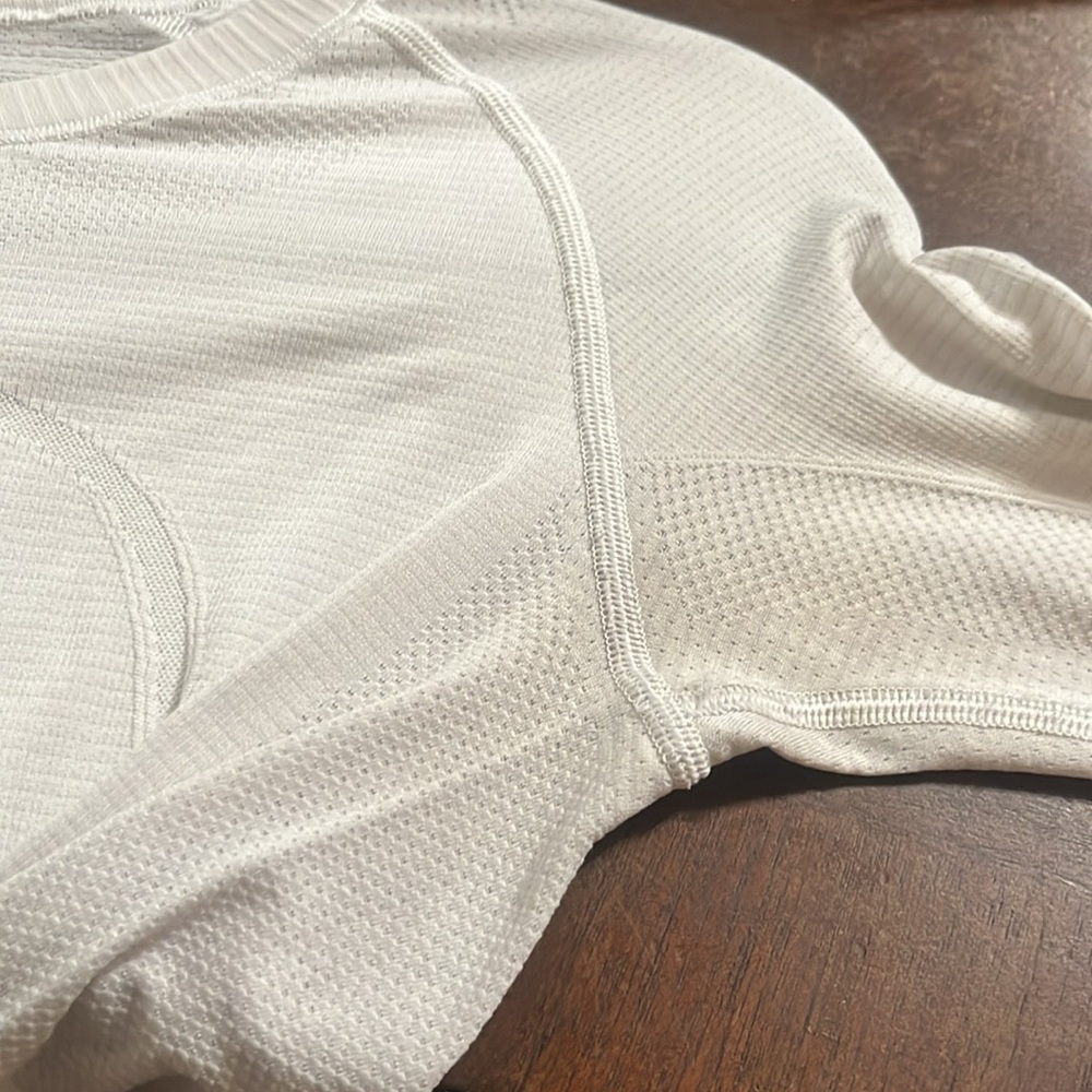 Lululemon Long Sleeve Top - Picture 5 of 6
